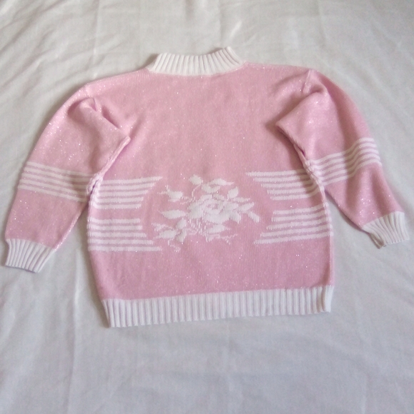 Pink & white floral Sweater - Picture 8 of 8